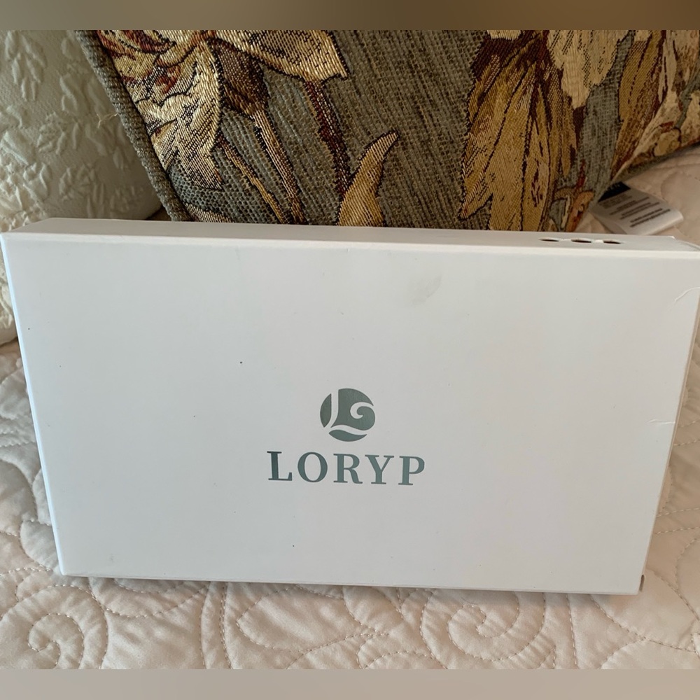 NWOT-LORYP 20 Premium Brush Set Design For Pro Makeup Artist